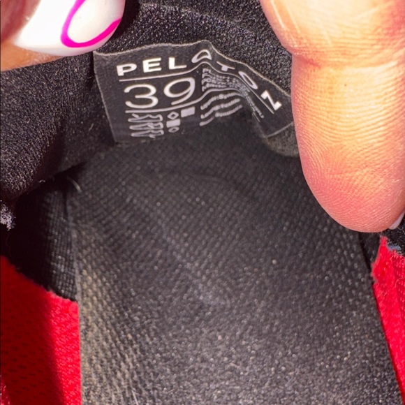 Peloton black cycling shoes. Size 39. LNWOT. - Picture 7 of 8